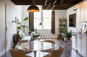 Loft-Style Living - Sophisticated Urban Retreat